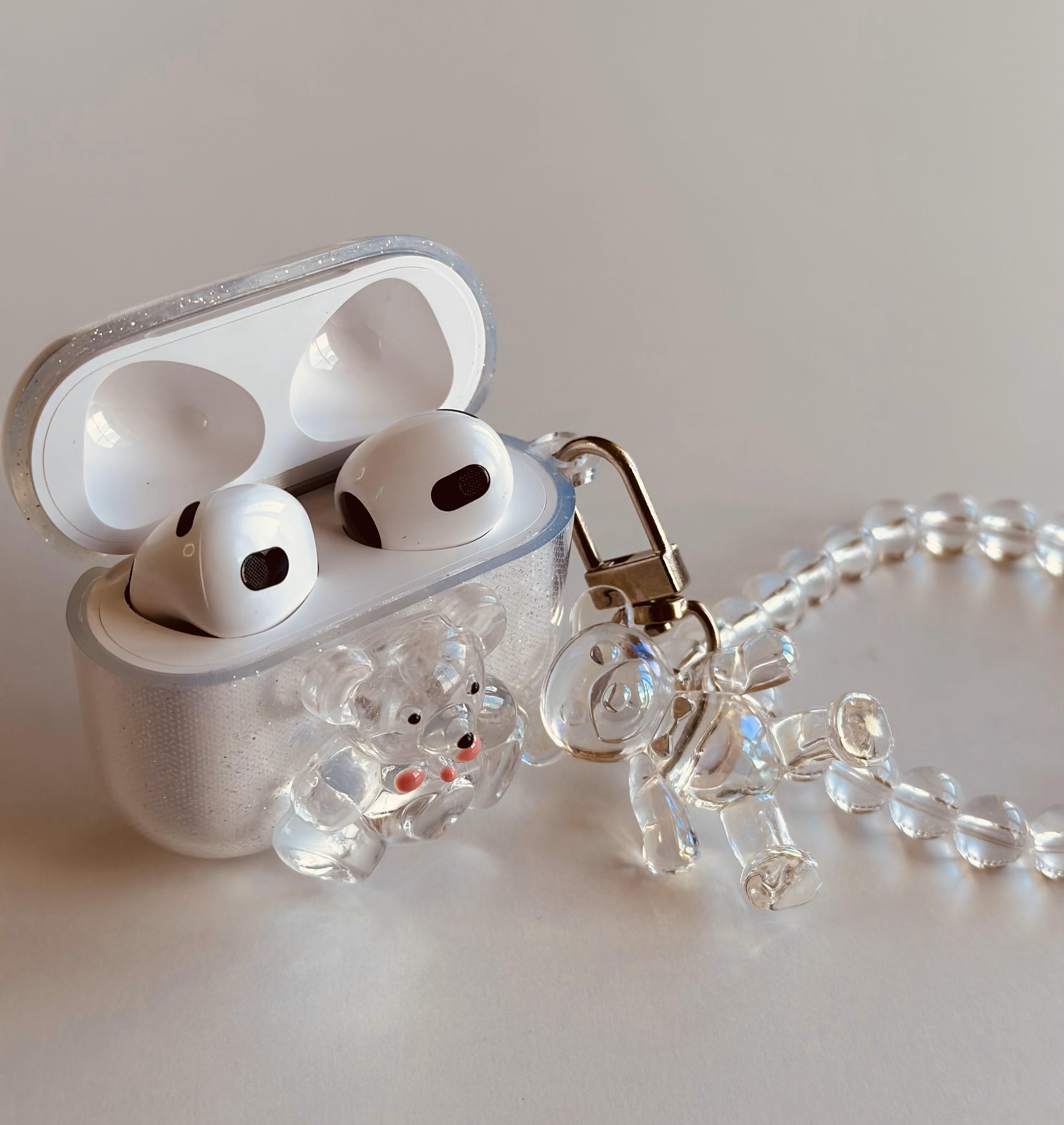 Airpods 3. Nesil Uyumlu Şeffaf Boncuklu Ayıcıklı Airpods Kılıfı Airpods 3. Nesil Uyumlu Şeffaf Boncuklu Ayıcıklı Airpods Kılıfı