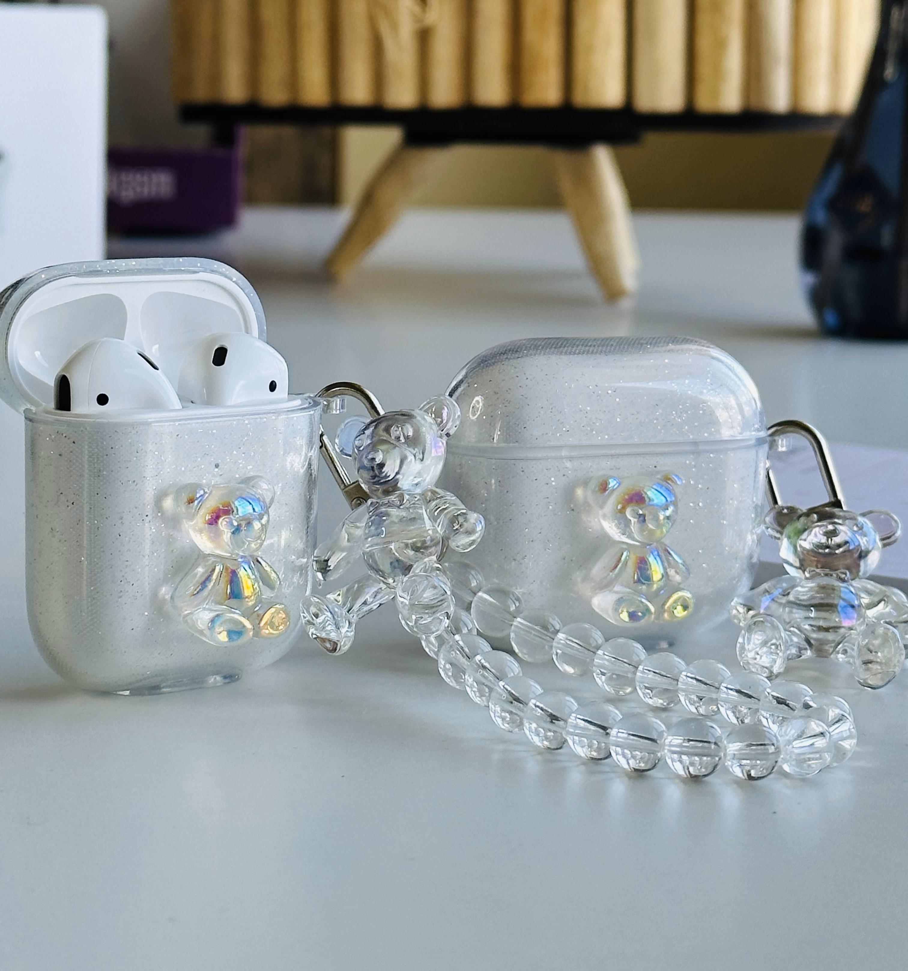 Airpods Pro 1. Nesil Uyumlu Şeffaf Boncuklu Hologram Ayıcık Airpods Kılıfı Airpods Pro 1. Nesil Uyumlu Şeffaf Boncuklu Hologram Ayıcık Airpods Kılıfı