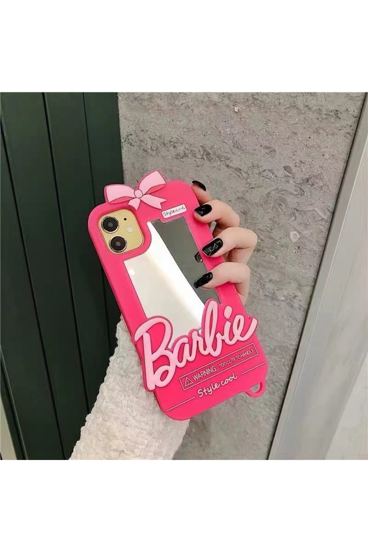 iPhone 11 Uyumlu Aynalı Barbie Silikon Kılıf iPhone 11 Uyumlu Aynalı Barbie Silikon Kılıf