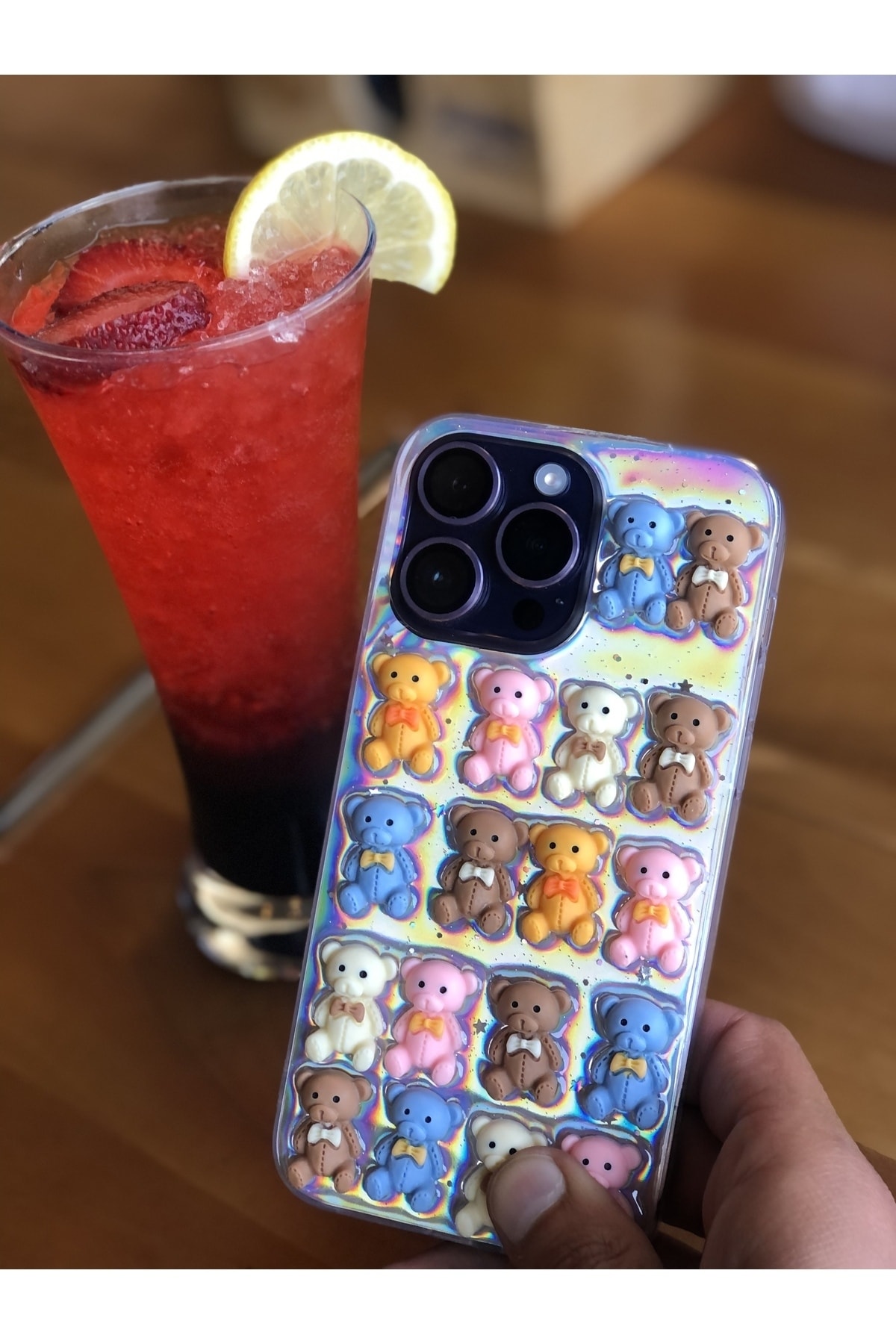iPhone 12 Uyumlu Renkli Ayıcık Figürlü Hologram Case iPhone 12 Uyumlu Renkli Ayıcık Figürlü Hologram Case