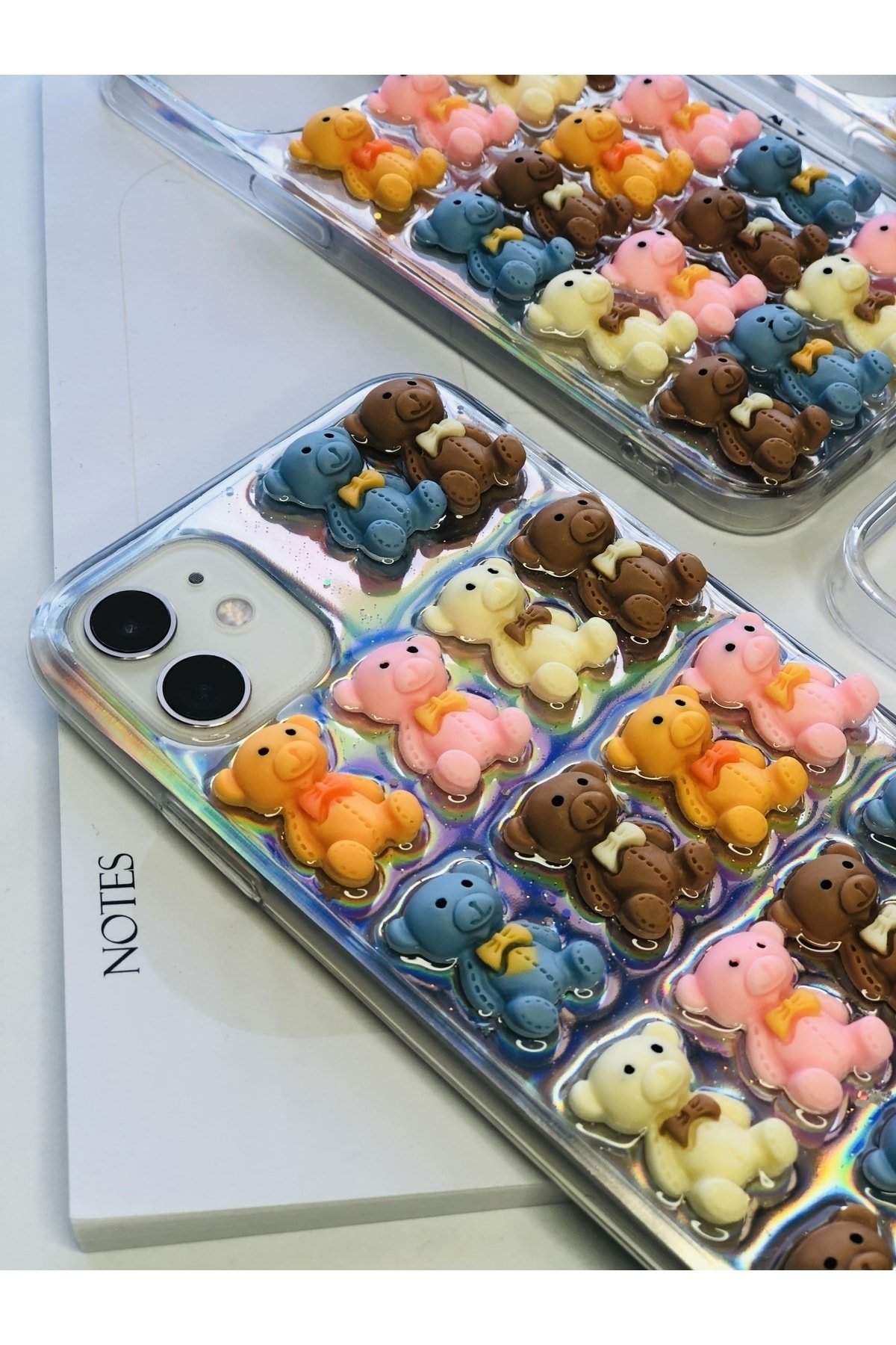 iPhone 13 Pro Uyumlu Renkli Ayıcık Figürlü Hologram Case iPhone 13 Pro Uyumlu Renkli Ayıcık Figürlü Hologram Case