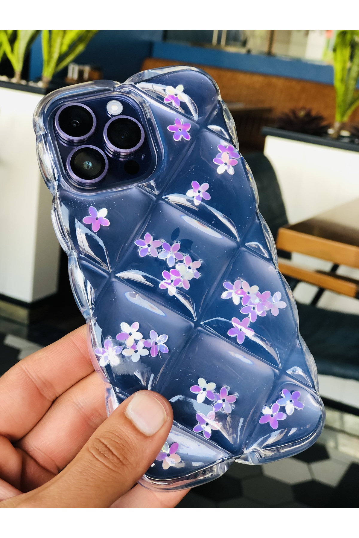 iPhone 13 ProMax Kristal Puf Case Çiçekli iPhone 13 ProMax Kristal Puf Case Çiçekli