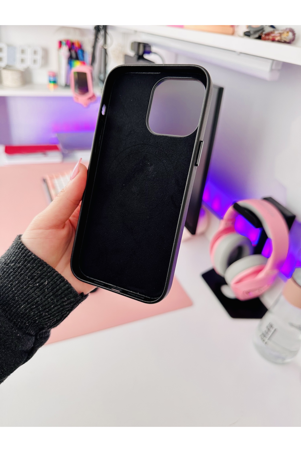 iPhone 13 Promax Uyumlu Premium Siyah Renk Deri Kılıf iPhone 13 Promax Uyumlu Premium Siyah Renk Deri Kılıf
