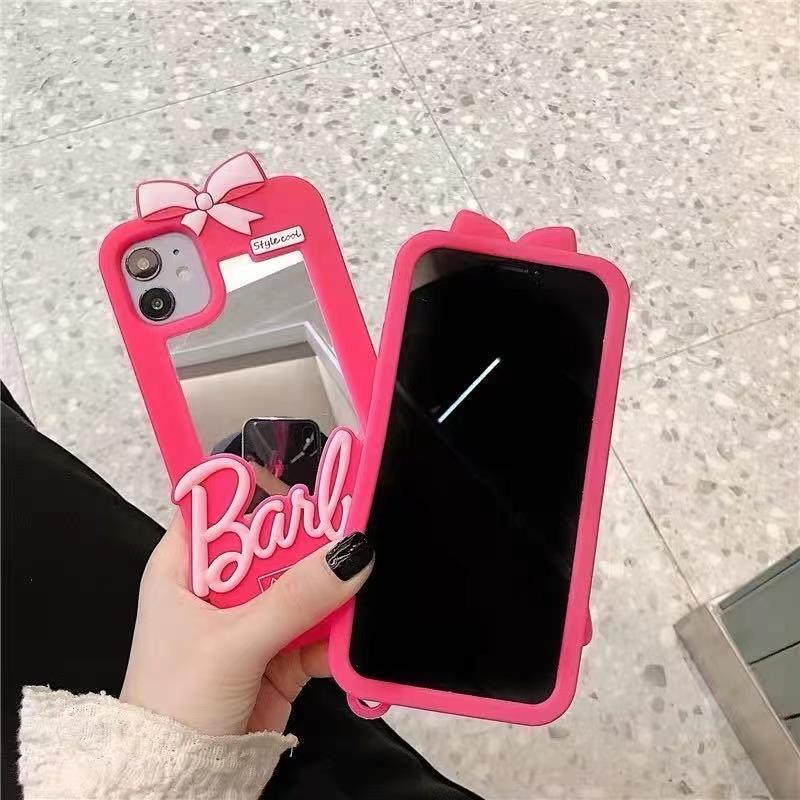 iPhone 13 Uyumlu Aynalı Barbie Silikon Kılıf iPhone 13 Uyumlu Aynalı Barbie Silikon Kılıf
