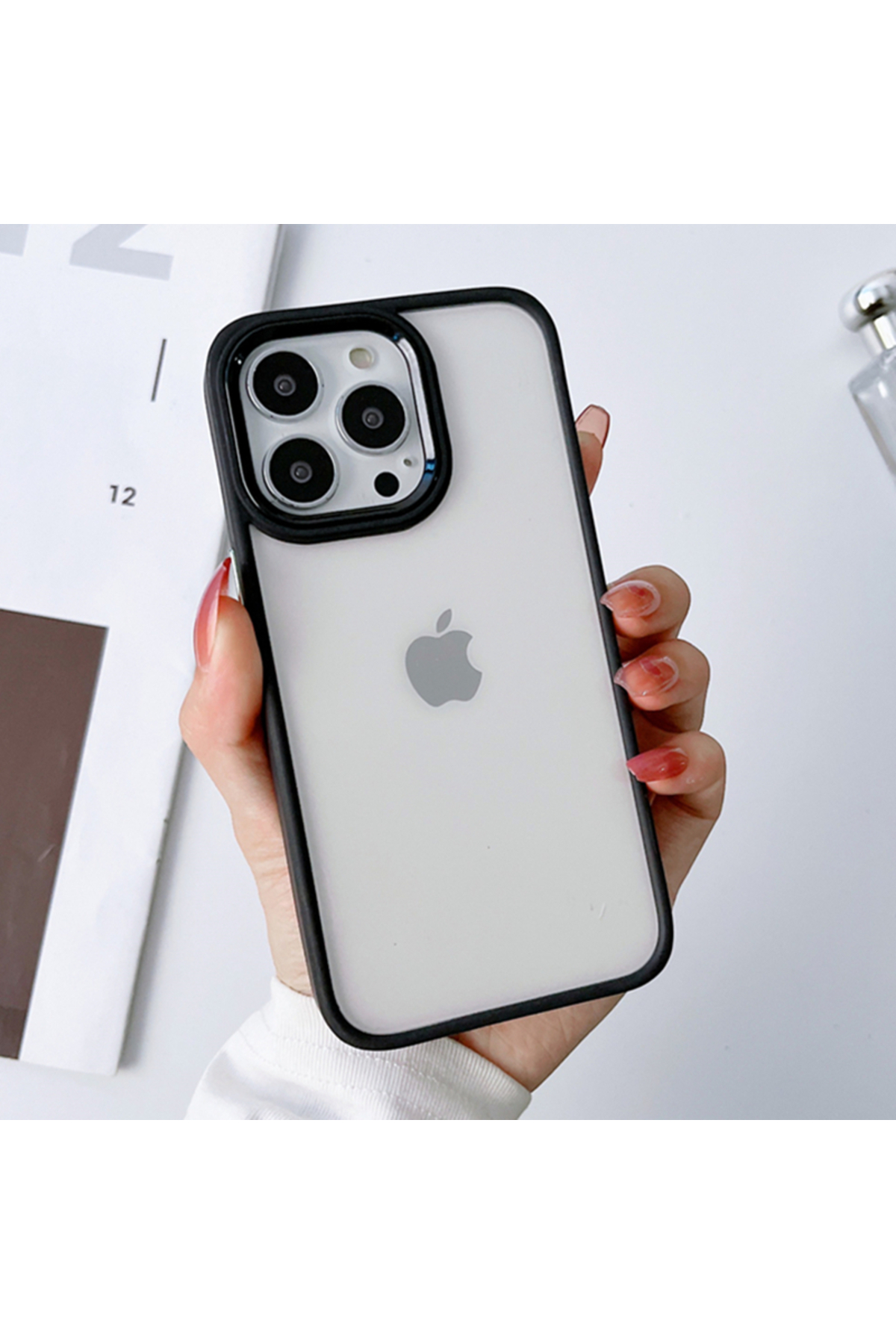 iPhone 14 Plus Uyumlu Sararmaz Mika Siyah kılıf iPhone 14 Plus Uyumlu Sararmaz Mika Siyah kılıf
