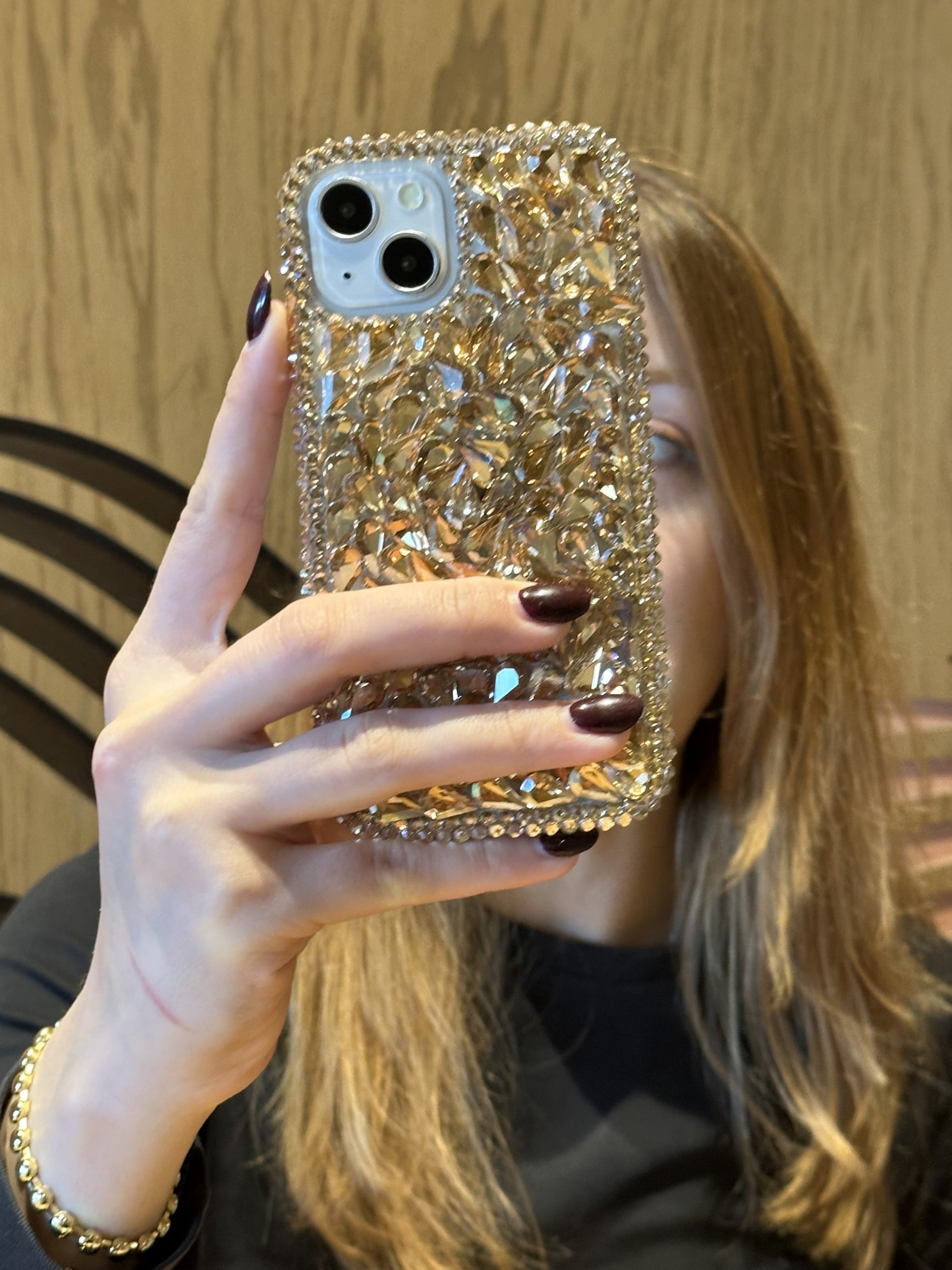 iPhone 14 Plus Ve 15 Plus Uyumlu Lüks Gold Kristal Taşlı Kılıf iPhone 14 Plus Ve 15 Plus Uyumlu Lüks Gold Kristal Taşlı Kılıf