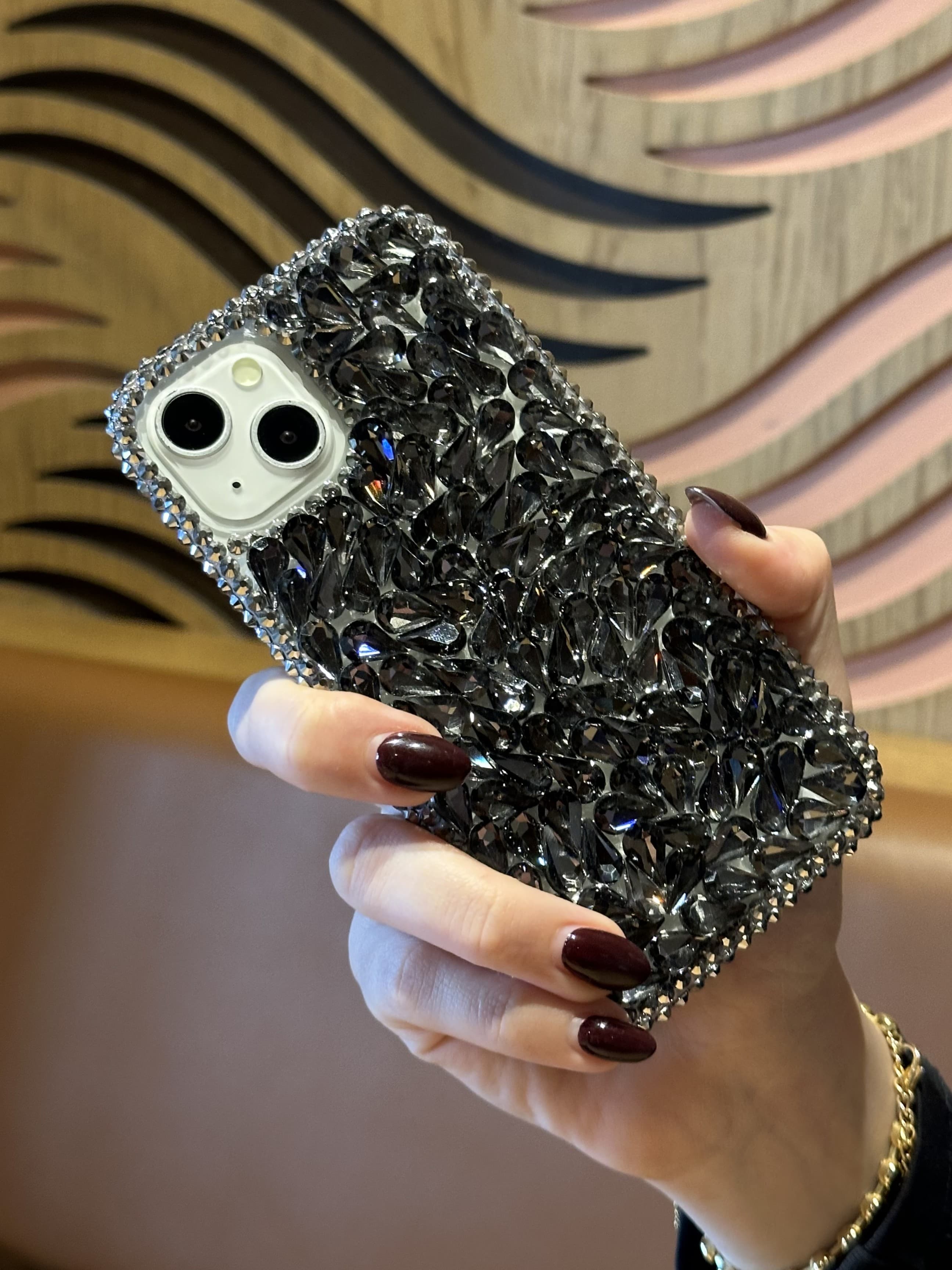 iPhone 14 Plus Ve 15 Plus Uyumlu Lüks Siyah Kristal Taşlı Kılıf iPhone 14 Plus Ve 15 Plus Uyumlu Lüks Siyah Kristal Taşlı Kılıf