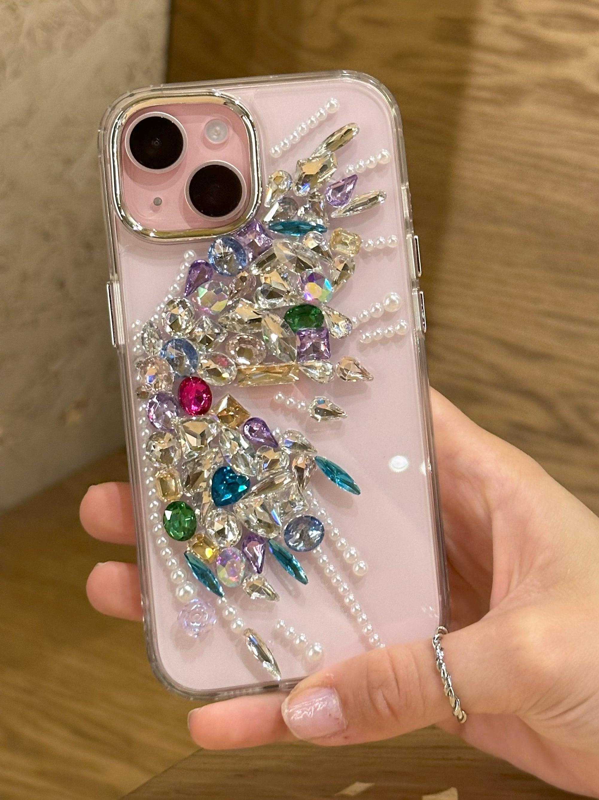 iPhone 14 Uyumlu Renkli Kristal Taşlı Kelebek Kanadı Desenli Şeffaf Kılıf iPhone 14 Uyumlu Renkli Kristal Taşlı Kelebek Kanadı Desenli Şeffaf Kılıf
