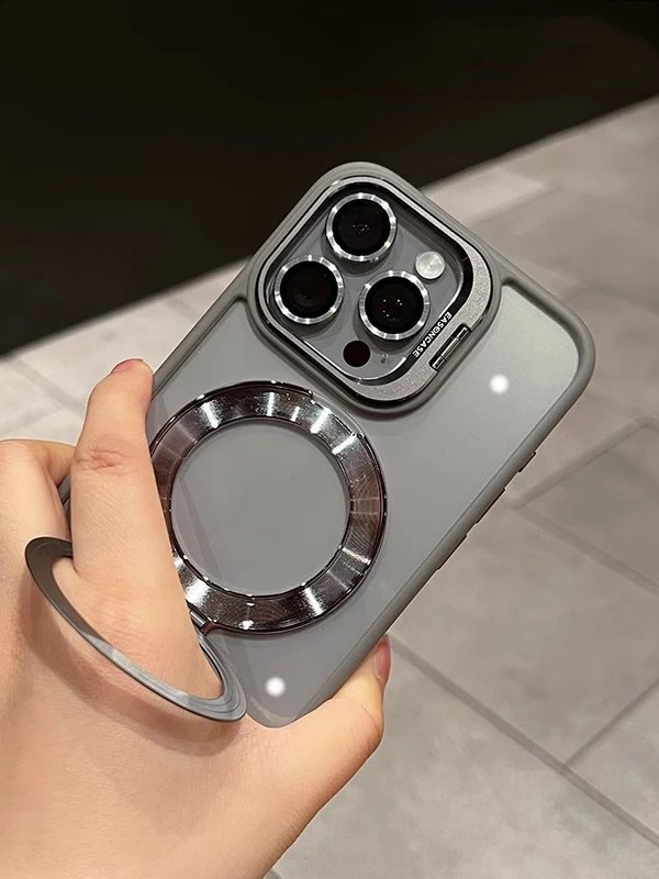 iPhone 15 Pro Max Uyumlu Gri Magsafe Ve Metal Kamera Çerçevesi Standlı Şeffaf Kılıf iPhone 15 Pro Max Uyumlu Gri Magsafe Ve Metal Kamera Çerçevesi Standlı Şeffaf Kılıf