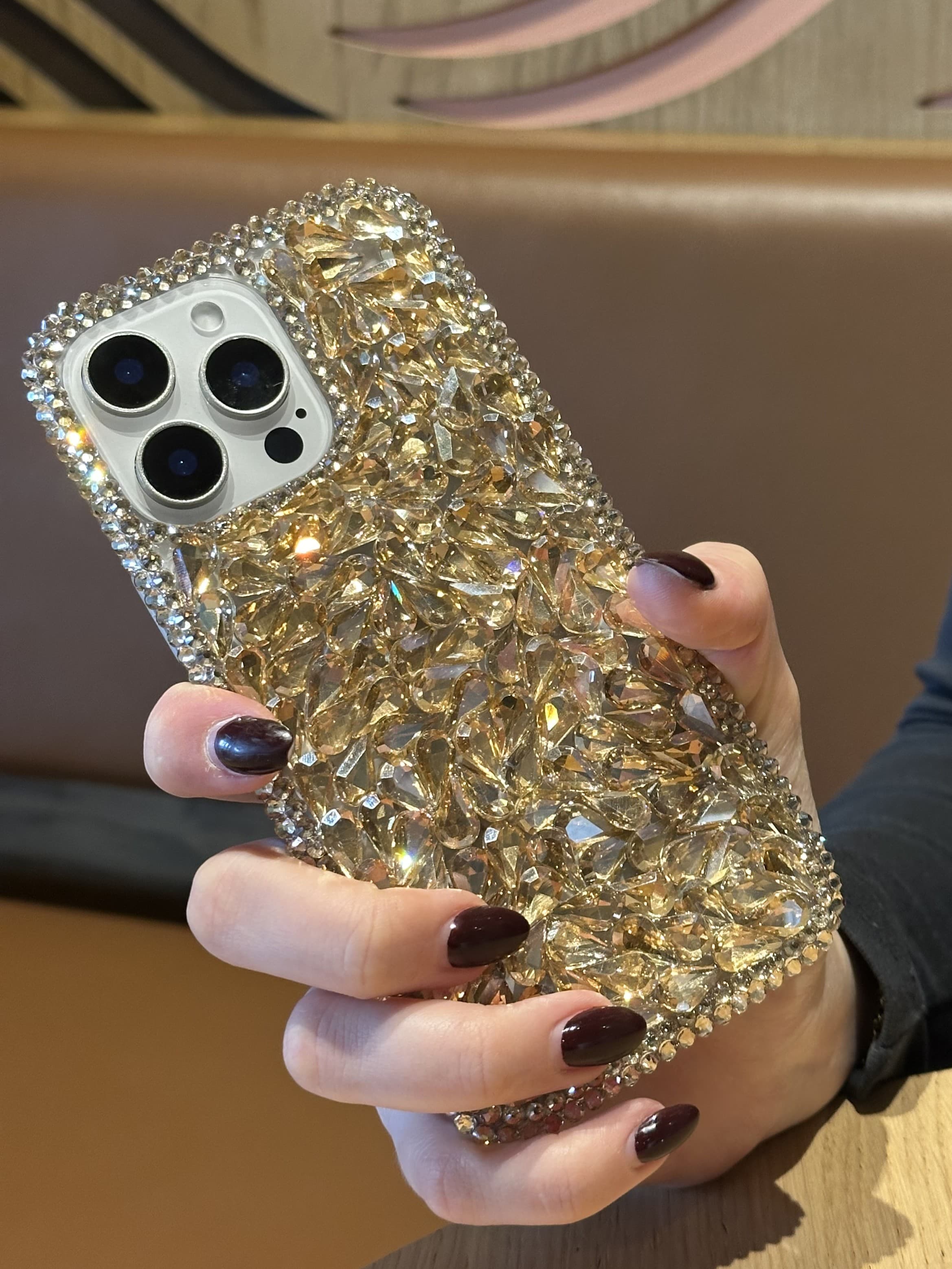 iPhone 15 Pro Max Uyumlu Lüks Gold Kristal Taşlı Kılıf iPhone 15 Pro Max Uyumlu Lüks Gold Kristal Taşlı Kılıf