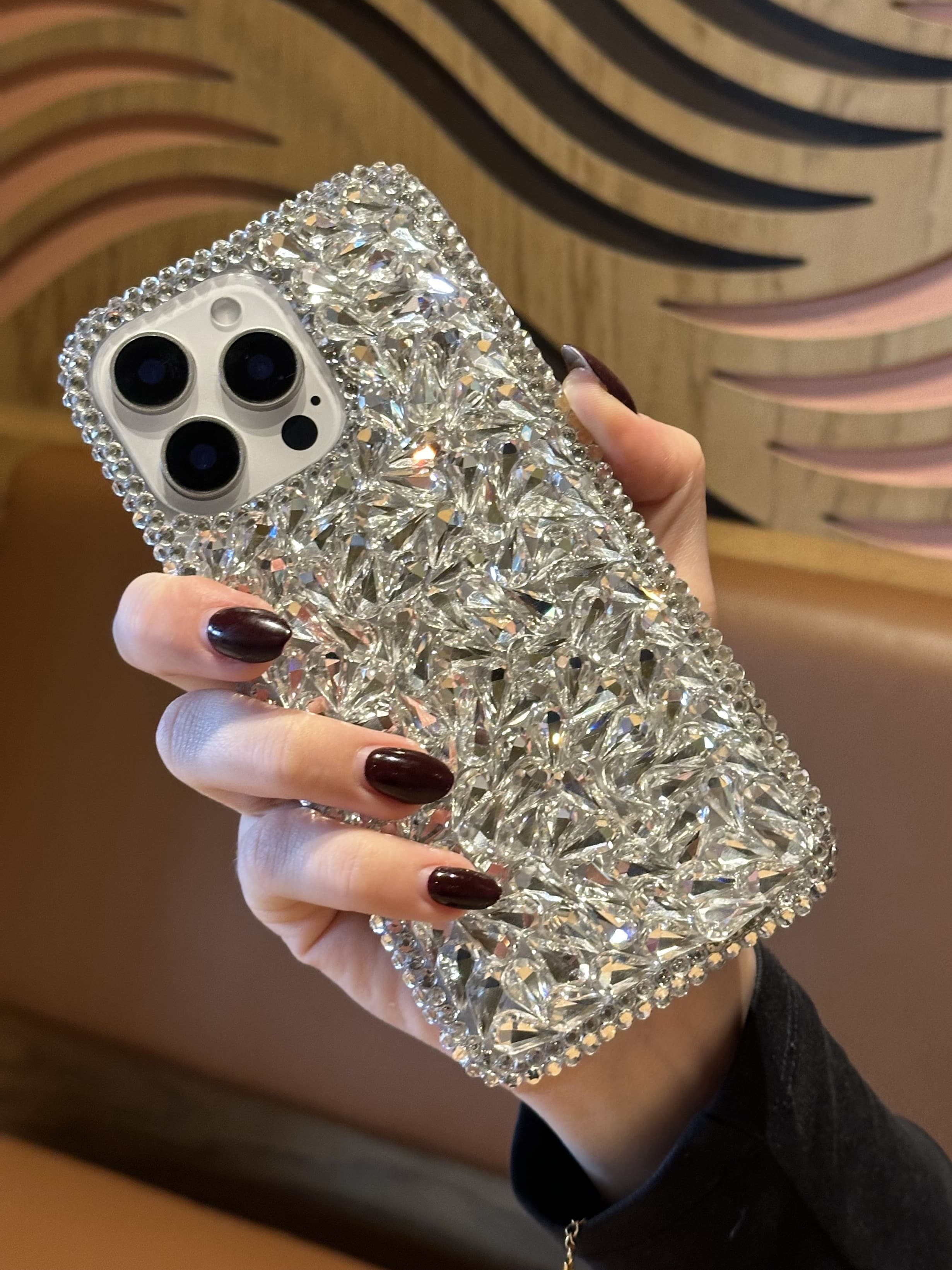 iPhone 15 Pro Uyumlu Lüks Gümüş Kristal Taşlı Kılıf iPhone 15 Pro Uyumlu Lüks Gümüş Kristal Taşlı Kılıf