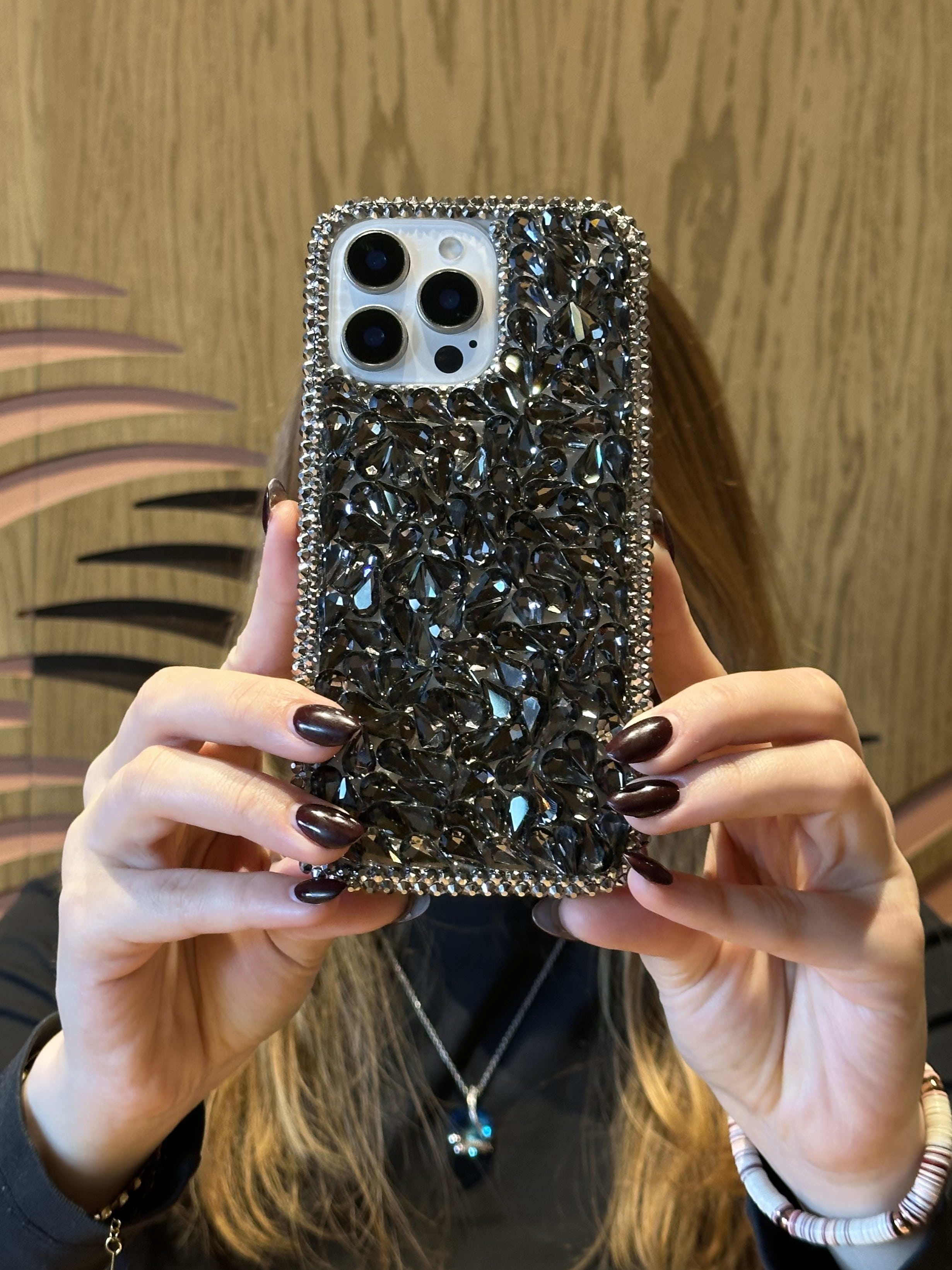 iPhone 15 Pro Uyumlu Lüks Siyah Kristal Taşlı Kılıf iPhone 15 Pro Uyumlu Lüks Siyah Kristal Taşlı Kılıf