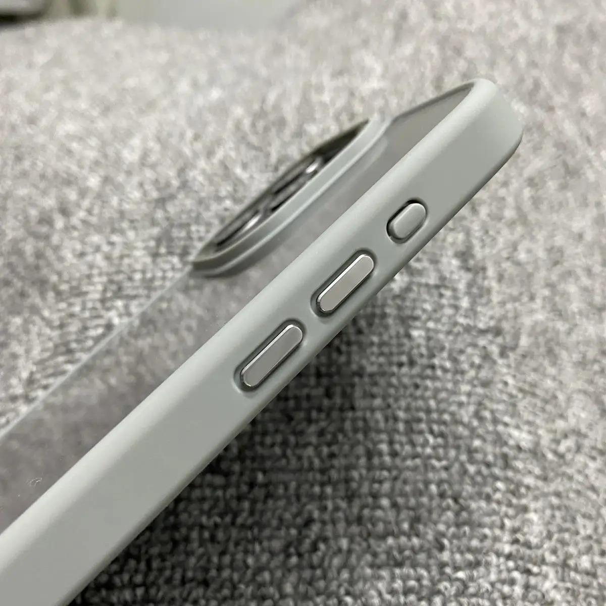 iPhone 15 Pro Uyumlu Sararmaz Mika Titanyum Gri Kılıf iPhone 15 Pro Uyumlu Sararmaz Mika Titanyum Gri Kılıf