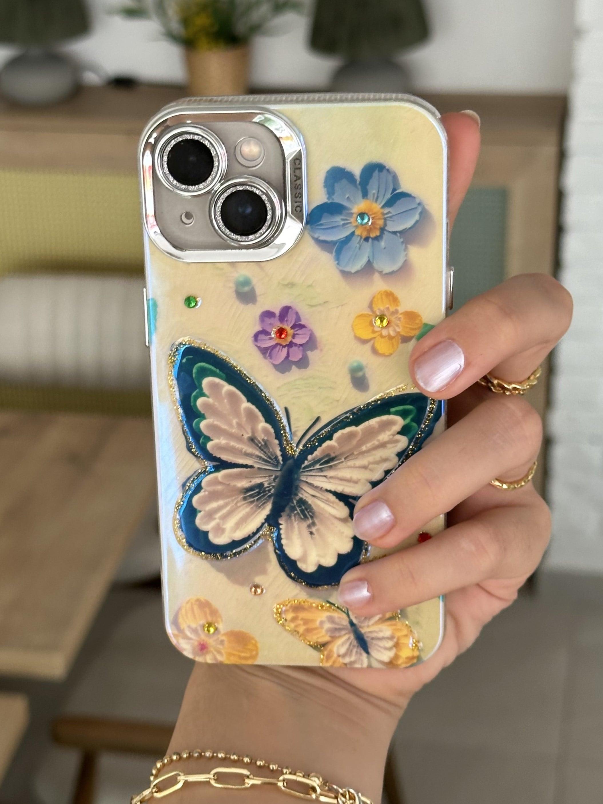 iPhone 15 Uyumlu Lens Korumalı Simli Kelebekli Çiçekli Kılıf iPhone 15 Uyumlu Lens Korumalı Simli Kelebekli Çiçekli Kılıf