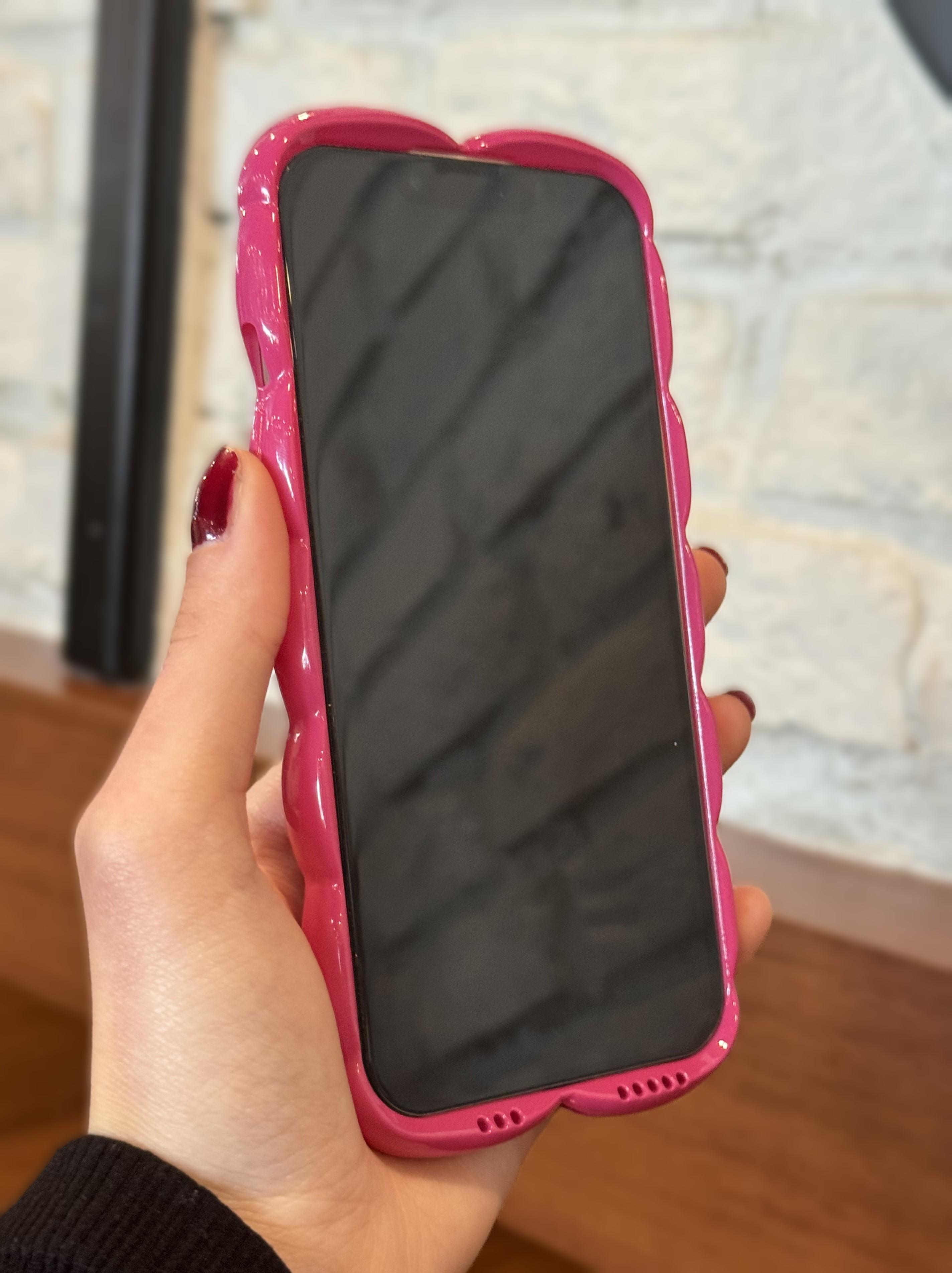 iPhone 15 Uyumlu Pembe Baklava Dilimli Puf Kılıf iPhone 15 Uyumlu Pembe Baklava Dilimli Puf Kılıf