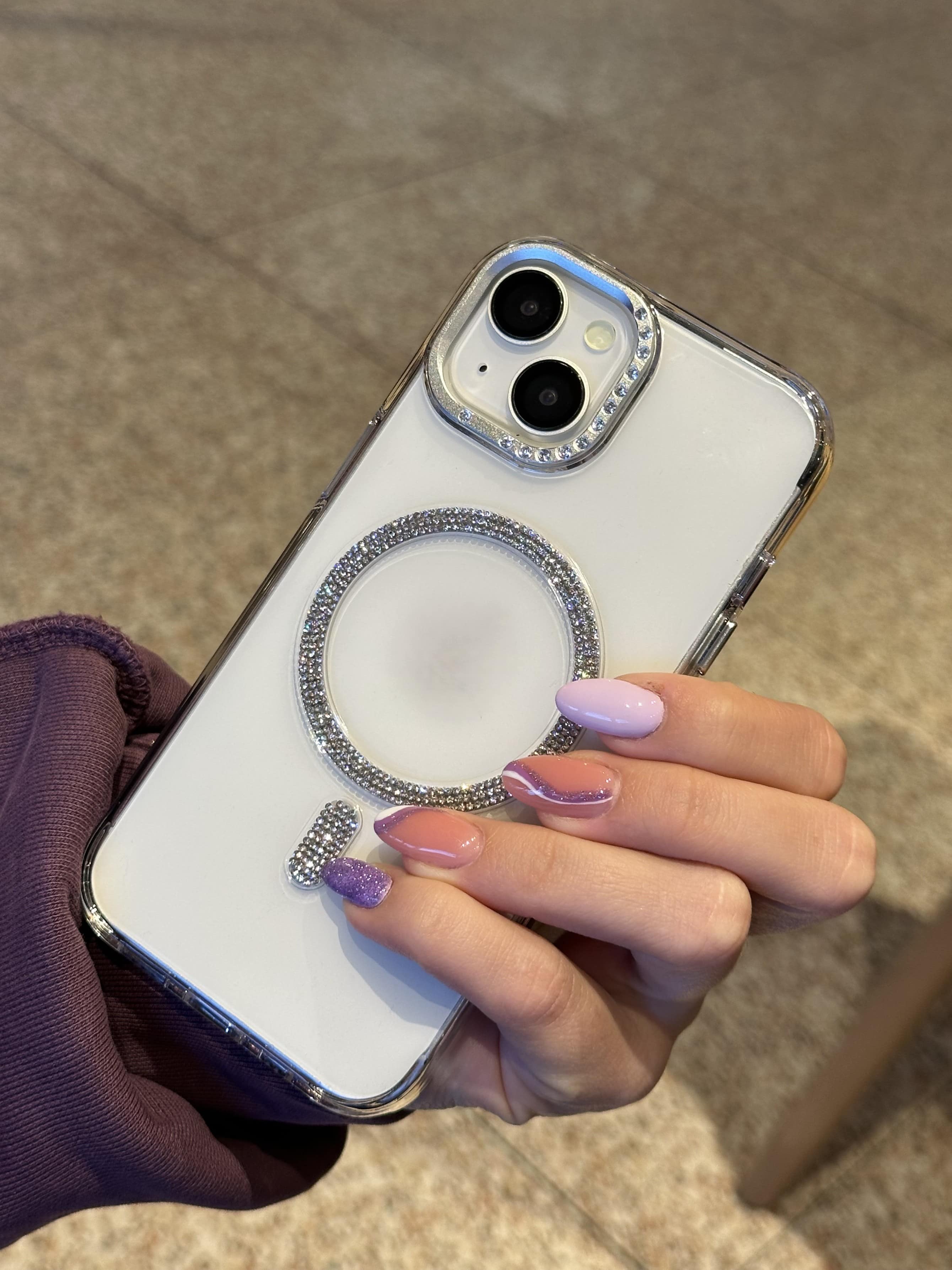 iPhone 15 Uyumlu Sararmaz Sert Mika MagSafe Pırlanta Taşlı Şeffaf Kılıf iPhone 15 Uyumlu Sararmaz Sert Mika MagSafe Pırlanta Taşlı Şeffaf Kılıf