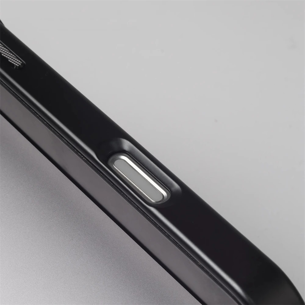 iPhone 16 Pro Max Uyumlu Titanyum Siyah Karbon Fiber MagSafe Özellikli Kılıf iPhone 16 Pro Max Uyumlu Titanyum Siyah Karbon Fiber MagSafe Özellikli Kılıf