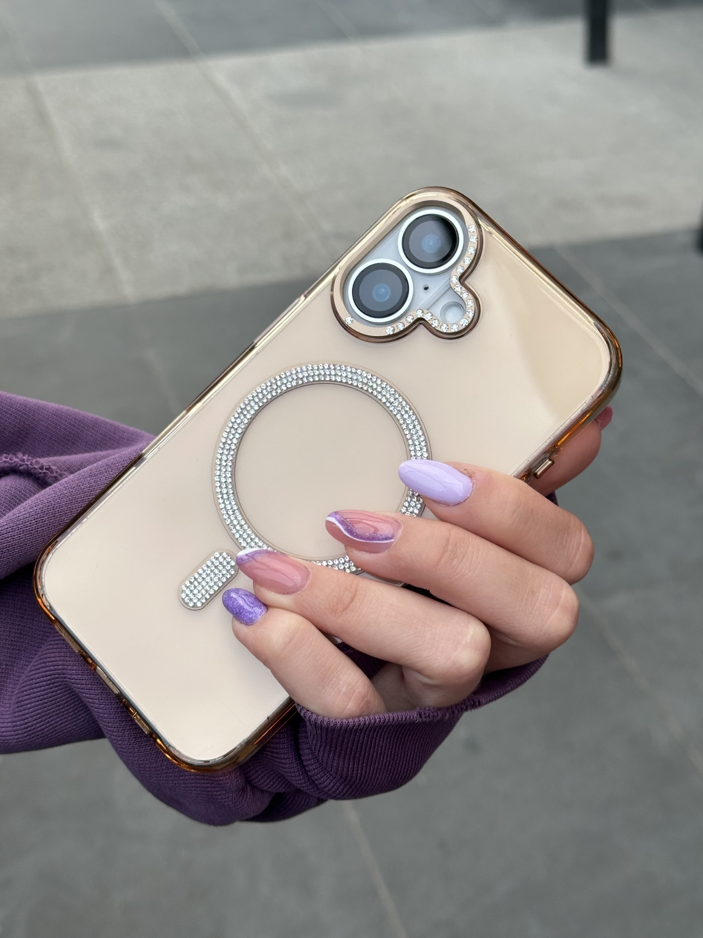 iPhone 16 Uyumlu Sararmaz Sert Mika MagSafe Pırlanta Taşlı Şeffaf Gold Kılıf iPhone 16 Uyumlu Sararmaz Sert Mika MagSafe Pırlanta Taşlı Şeffaf Gold Kılıf