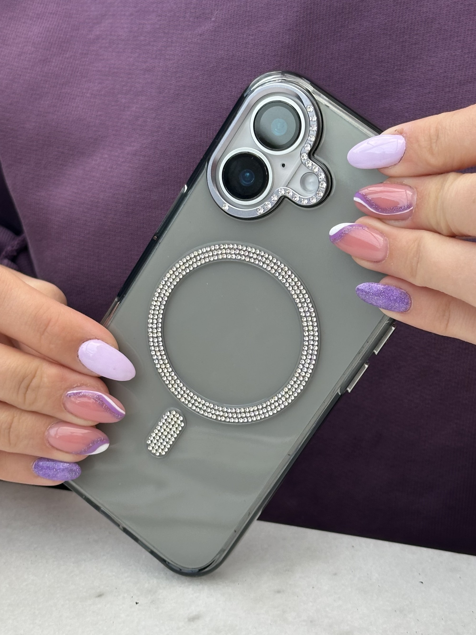 iPhone 16 Uyumlu Sararmaz Sert Mika MagSafe Pırlanta Taşlı Şeffaf Siyah Kılıf iPhone 16 Uyumlu Sararmaz Sert Mika MagSafe Pırlanta Taşlı Şeffaf Siyah Kılıf